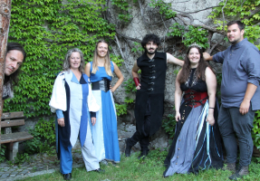 Amarok Avari – Sommerkonzert auf der Sommerbühne Schloss Gloggnitz
