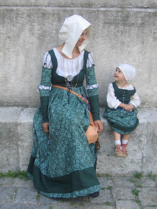 historische Modenschau
